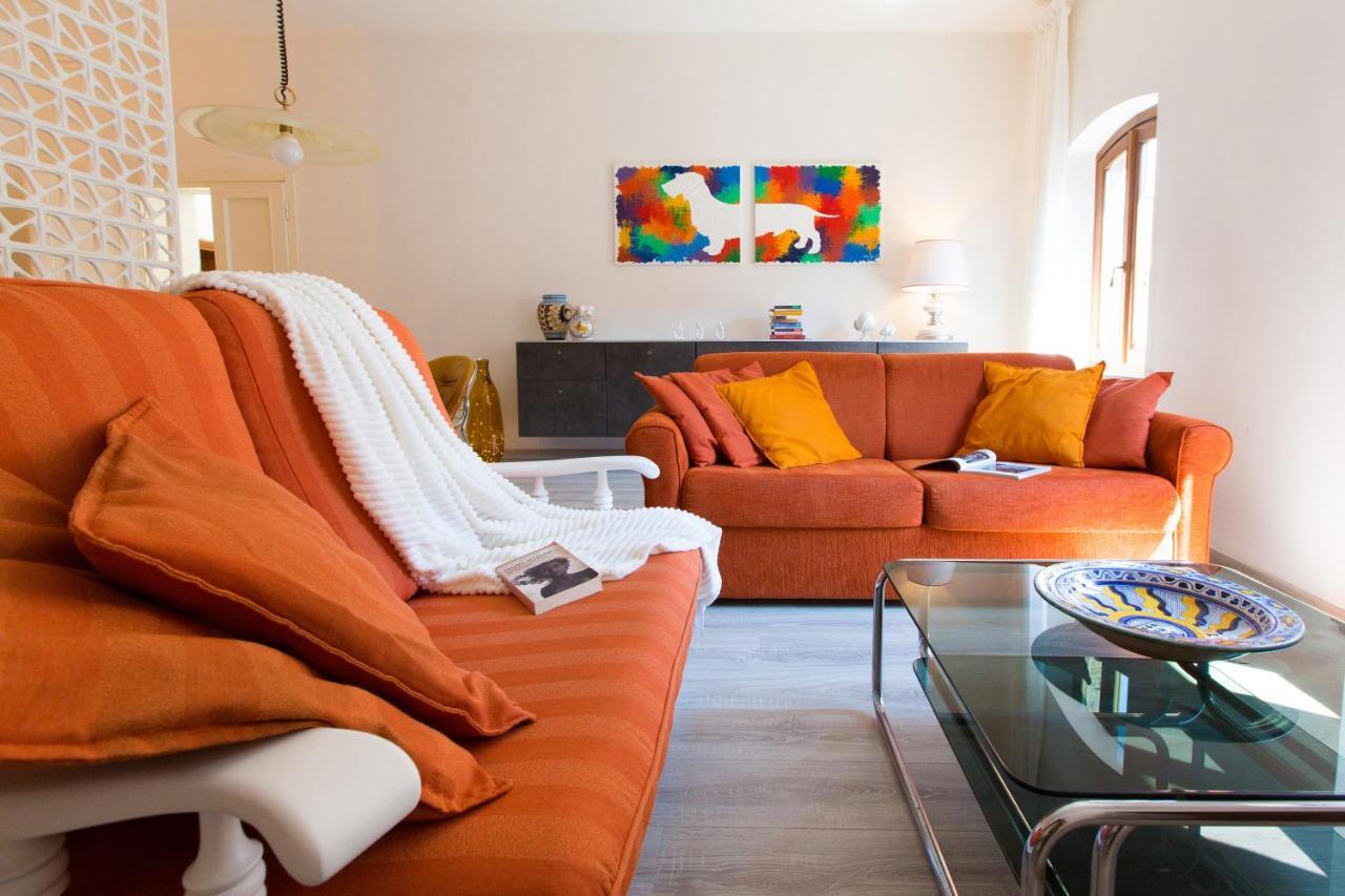 San Giovanni Apartment San Gimignano Bagian luar foto